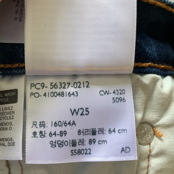 NWT Levi’s 501 shorts - Picture 4 of 6